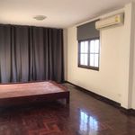 Rent 4 bedroom house of 600 m² in On Nut