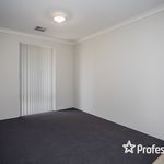 Rent 4 bedroom house of 307 m² in Perth
