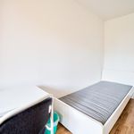 Rent 3 bedroom apartment in Düsseldorf