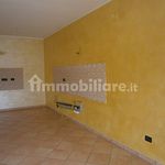Rent 4 bedroom house of 110 m² in Busca