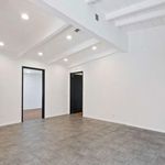 Rent 7 bedroom apartment of 216 m² in Manhattan Beach