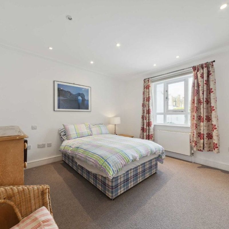 house for rent in The Chase Clapham, SW4 Clapham Park