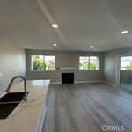 Rent 1 bedroom apartment of 78 m² in Huntington Beach