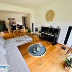 Affitto 6 camera appartamento di 190 m² in Firenze