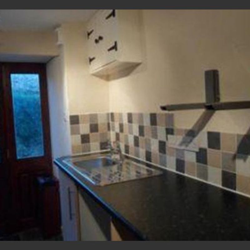 2 bedroom semi detached house for rent