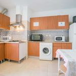 Rent a room of 150 m² in Lisboa