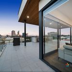 Rent 3 bedroom apartment of 323 m² in Perth