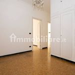 Rent 5 bedroom apartment of 190 m² in Genoa