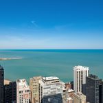 Rent 2 bedroom apartment of 1775 m² in Chicago