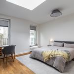 Miete 4 Schlafzimmer wohnung von 162 m² in Berlin