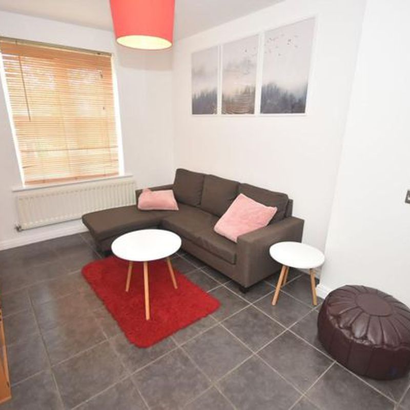 Town house to rent in Sadler Court, Hulme, Manchester, 5Rp. M15 St George's