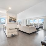 Rent 2 bedroom apartment of 1733 m² in Miami Beach
