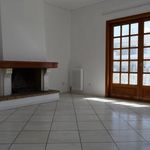Rent 1 bedroom apartment of 125 m² in Glyfada