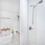 Rent 1 bedroom apartment of 65 m² in Long Beach