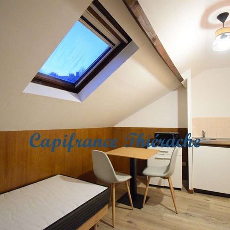 Location appartement 1 pièce 10 m² Vervins (02140) Thenailles