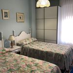 Rent 4 bedroom house of 200 m² in Laredo
