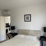 Ενοικίαση 2 υπνοδωμάτιο σπίτι από 9000 m² σε Voula