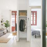 Rent 1 bedroom apartment of 30 m² in Barcelona