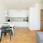 Pronajměte si 3 ložnic/e byt o rozloze 64 m² v Karlova Ves