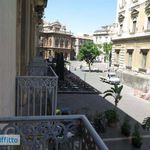 Affitto 6 camera appartamento di 220 m² in Catania