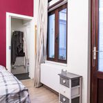 Rent 1 bedroom apartment of 70 m² in Elsene