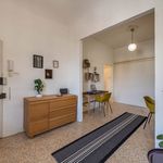 Rent 2 bedroom apartment of 105 m² in Florence