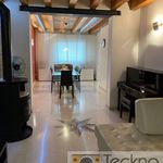 Rent 5 bedroom house of 241 m² in Isola Vicentina