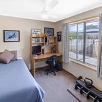 Rent 4 bedroom house in Newlands Arm