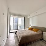 Rent 3 bedroom apartment of 1613 m² in Miami