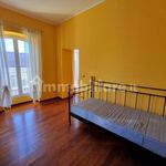 Affitto 5 camera appartamento di 170 m² in Sanremo