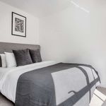 Rent 2 bedroom flat of 84 m² in London