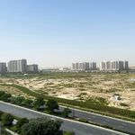 Rent 2 bedroom apartment of 81 m² in Dubai