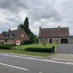 Rent 4 bedroom house of 215 m² in Wortegem-Petegem