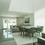 Rent 3 bedroom house of 177 m² in Almada