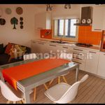 Affitto 4 camera appartamento di 120 m² in Ragusa