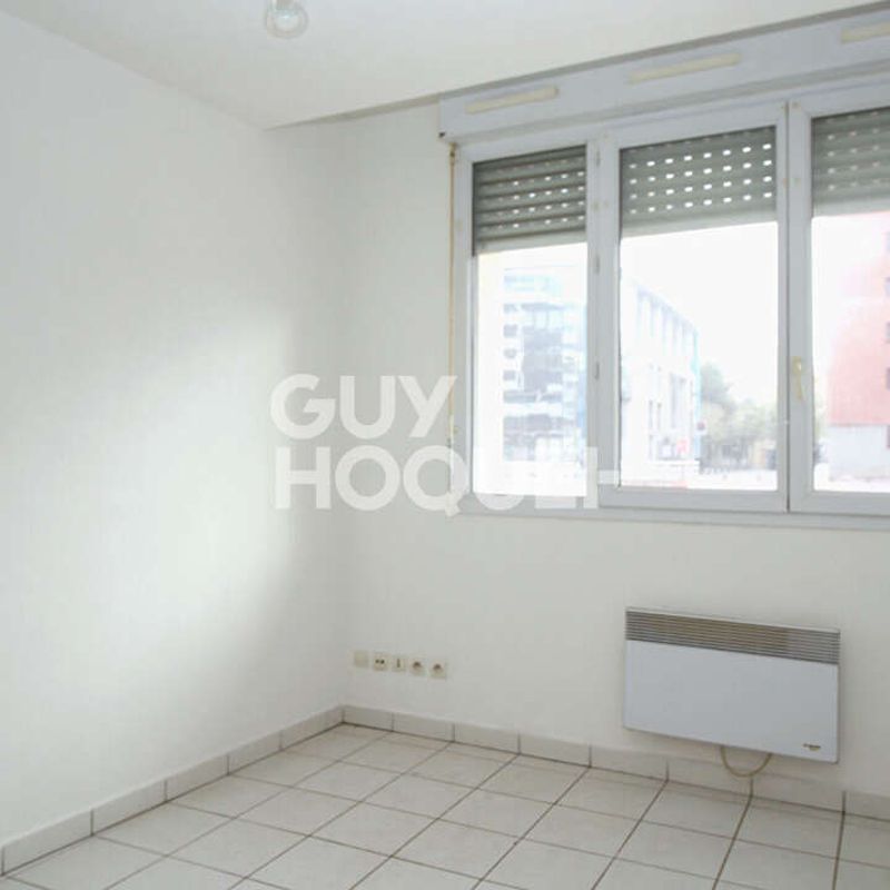 Location appartement 1 pièce 17 m² Perpignan (66000)