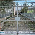 Rent 6 bedroom house of 230 m² in Melito Irpino