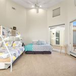 Rent 3 bedroom apartment of 263 m² in La Quinta