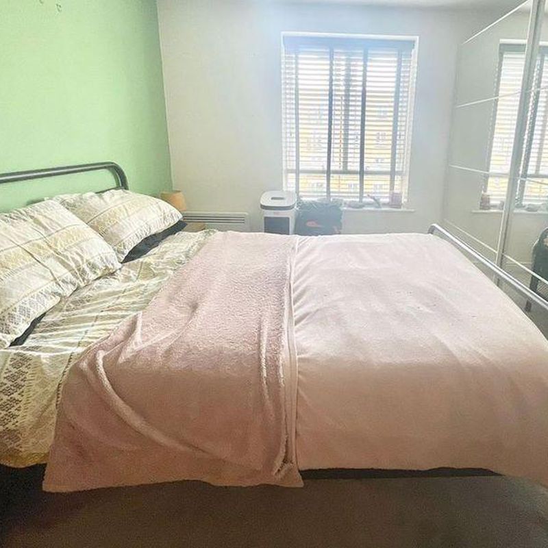 1 bedroom ground floor flat to rent Kings Langley