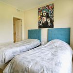 Rent 2 bedroom apartment of 195 m² in Benahavís
