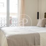 Rent 3 bedroom apartment of 151 m² in Madrid