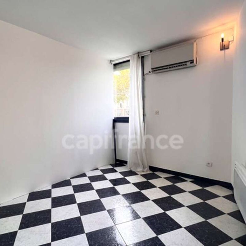 Location appartement 2 pièces 36 m² Aimargues (30470)