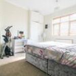 Rent 2 bedroom house in Croydon