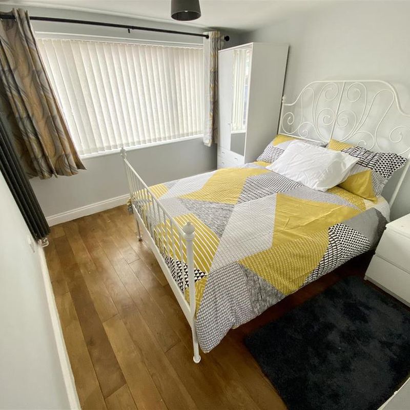 Kershaw Close, Luton 1 bed apartment to rent - £1,200 pcm (£277 pw) Bramingham Park