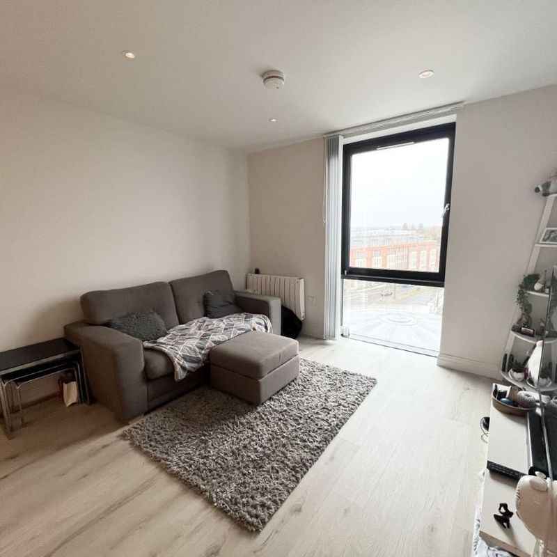 1 BEDROOM Flat/Apartment at 88 Ashwood House,Camberley,GU15,3FE, England