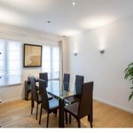 Rent 4 bedroom apartment of 92 m² in Bordeaux