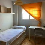 Rent 4 bedroom apartment in Alaquàs