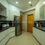 Rent 4 bedroom apartment of 204 m² in Colombo