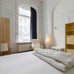 Rent a room of 160 m² in Bruxelles