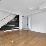 Rent 2 bedroom apartment of 116 m² in New York